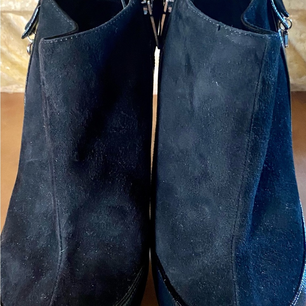Christian Dior Suede with Embroidered Detail Black Booties 10.5 - Picture 5 of 16